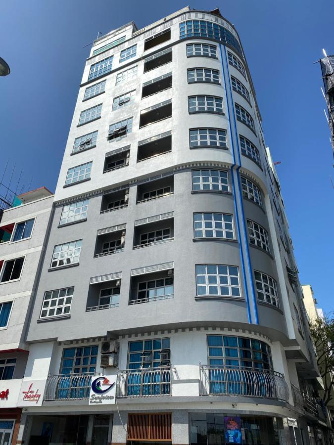 拉尔胡甘杜冲浪点酒店 馬累 外观 照片